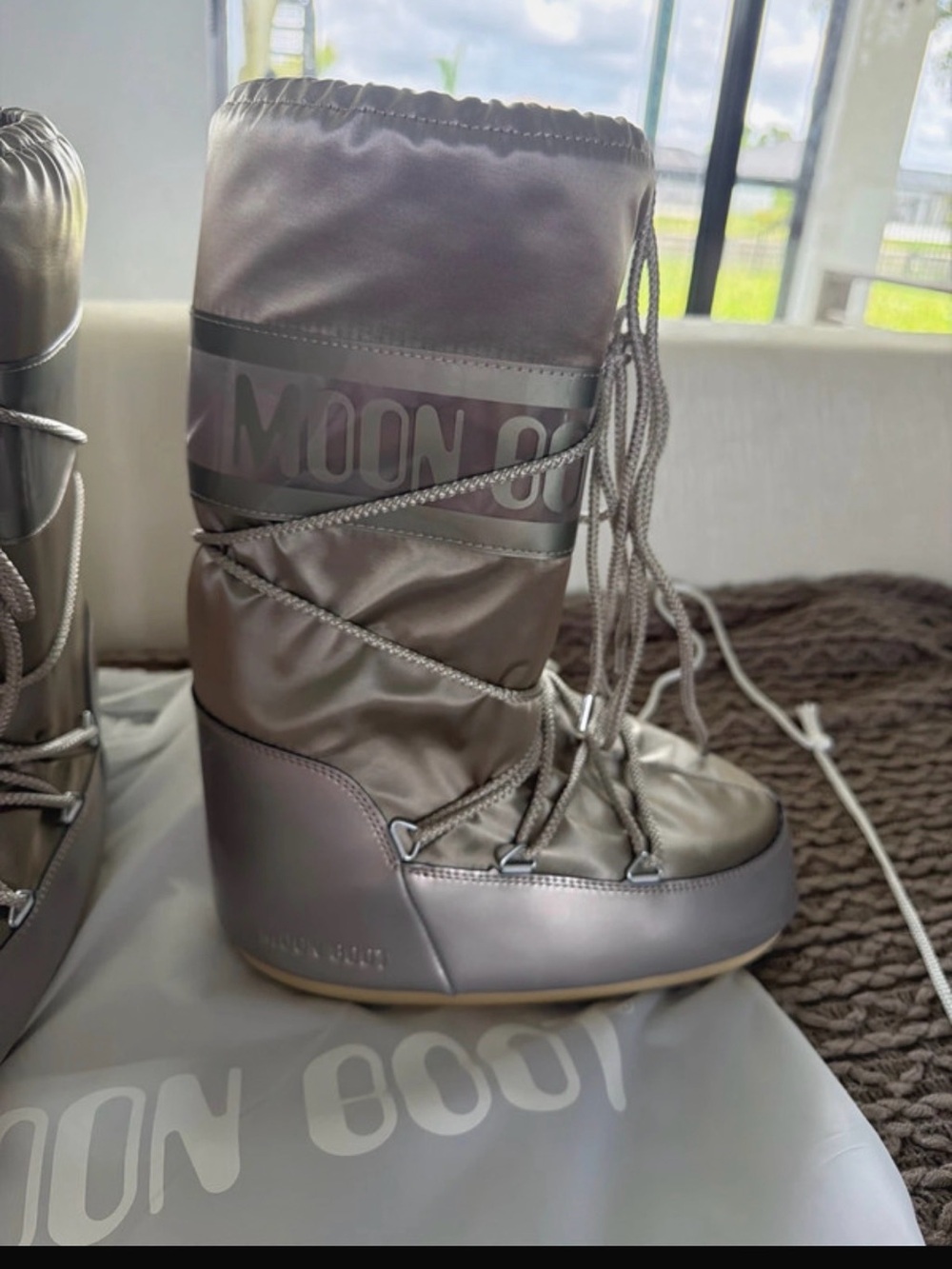 Moon Boot Metallic Grey Lace-Up Snow Boots - Picture 6 of 10